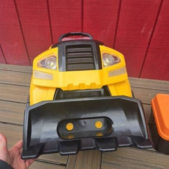 CAT truck toy engine klein And Home Depot talking tool box. Mechanic Toys - Picture 12 of 16